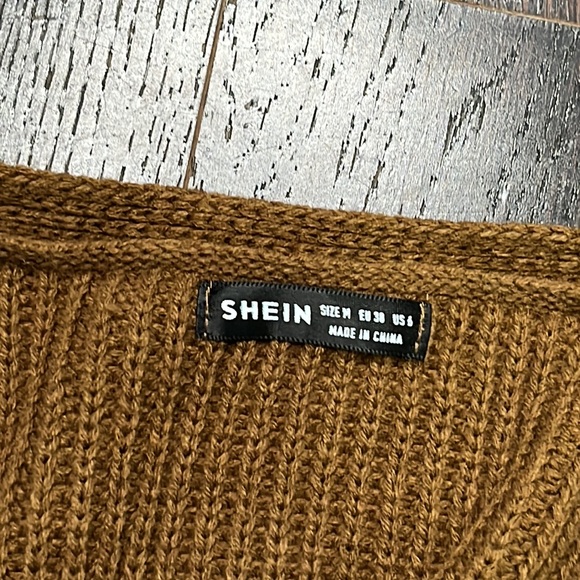 Cropped tie up cardigan sweater - Picture 2 of 3